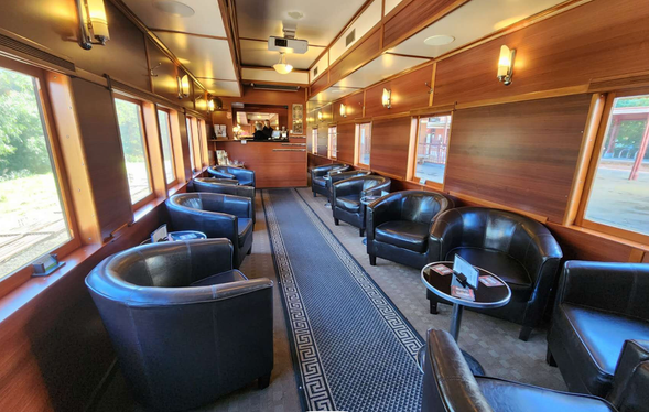 (可升級頭等車廂)