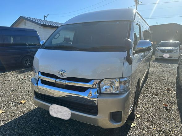 豐田 Hiace Grand Cabin