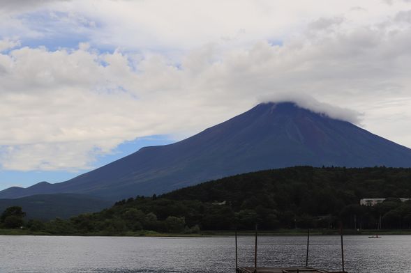 ①集合・受付(山中湖KAJIYAlakeSideかじや前集合)体験時間の10分前までにお越しいただき受付をお願い致します。