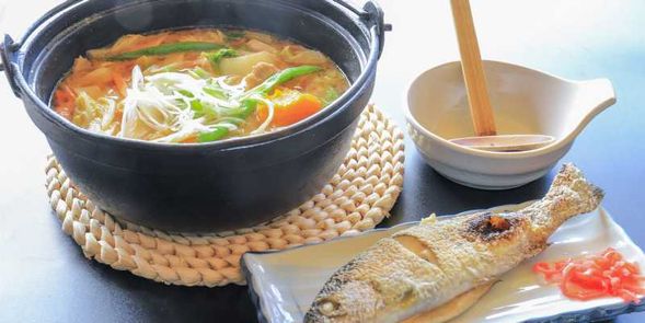 At Oshino Hakkai, you can stroll around the eight spring water ponds of Oshino, enjoy local dishes such as "Houtou," and spend time exploring the souvenir shops. Please enjoy the unique atmosphere of this tourist spot.
*This product is for a chartered sightseeing taxi, and please note that any other expenses incurred during the tour will be borne by the customer. Thank you for your understanding in advance.