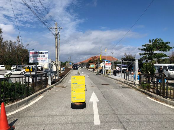 真榮田岬停車場集合,來找我們的彩繪車報到,車號1680。