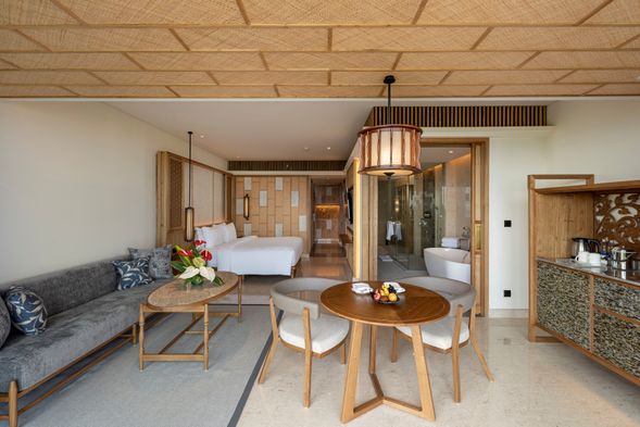 SEGARA - Ocean View Room 1