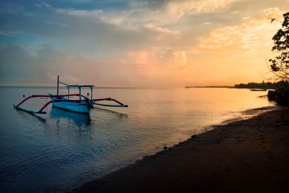 NEW SUNARI LOVINA BEACH RESORT