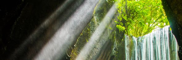 Tukad Cepung網美瀑布