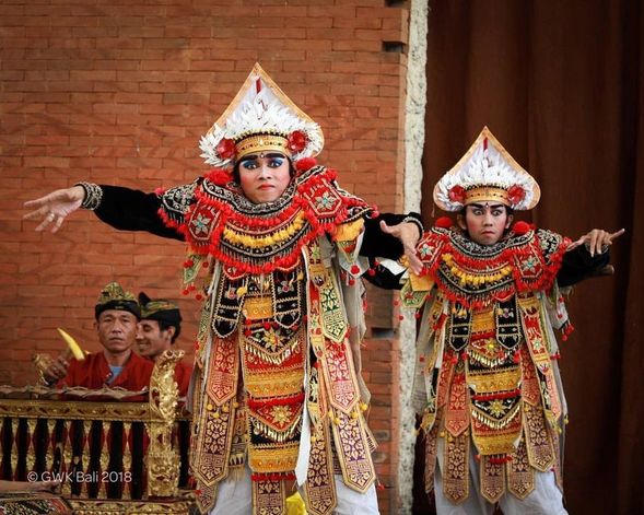 觀賞難得一見的BALI舞