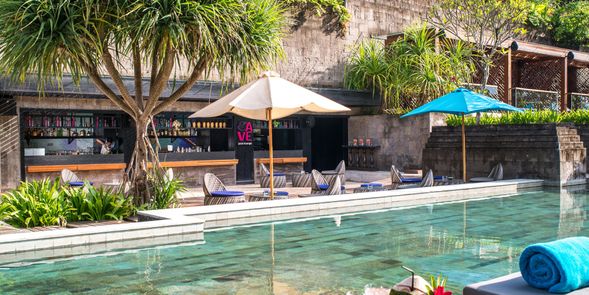 水明漾英迪格INDIGO下午茶&泳池通行半日遊