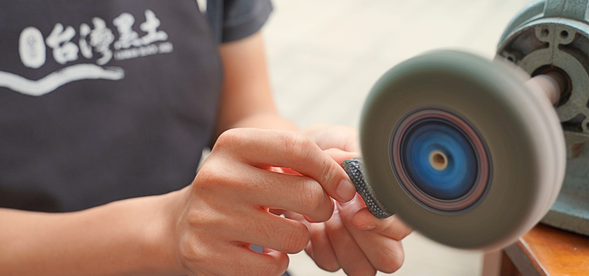 使用安全且專業的軟式砂輪機