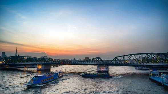 Memorial Bridge