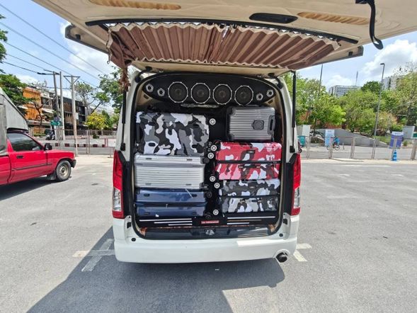 行李可容納空間