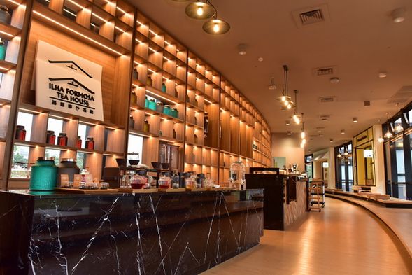 3.請至T廊-福爾摩沙茶廊櫃檯報到
4.由服務人員引導入席