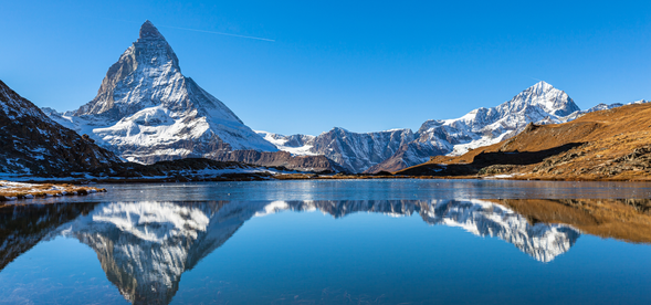 馬特洪峰的倒影