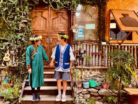 11:10-11:30 卜拉米小米文化介紹+小米體驗(小米脫殼脫粒/搗小米)+族服體驗