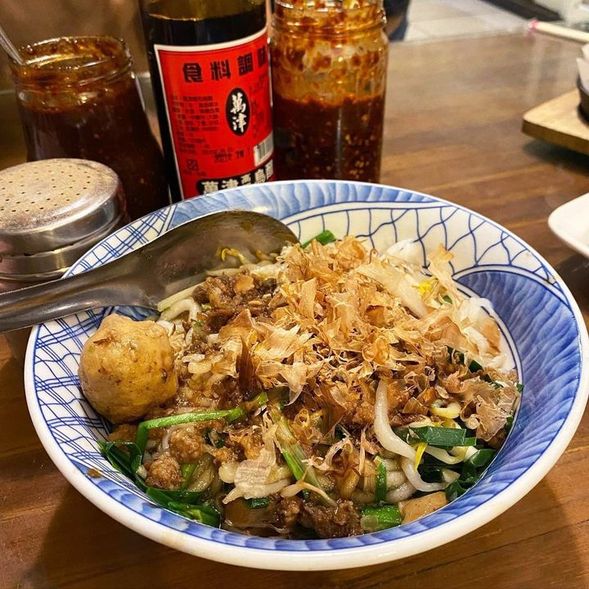 17:20-18:30 台東市區晚餐-榕樹下米苔目*小滿雨生晚餐(如遇公休,換同級米苔目店家)