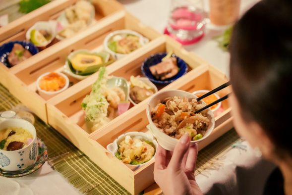 Experience a unique dinner at the Ōhara Residence, complemented by fine sake from Nakano Brewery.