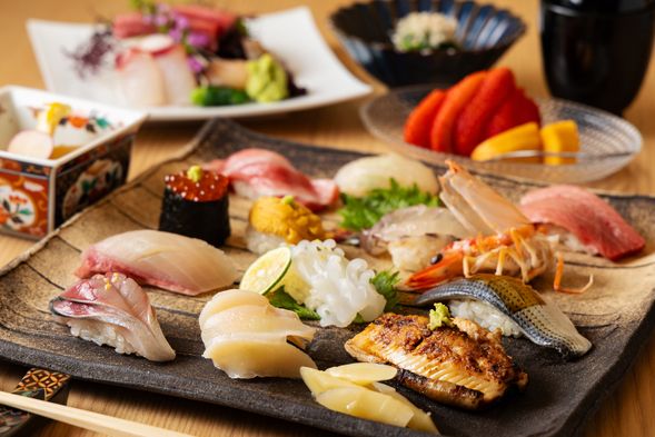 Enjoy a full 2.5-hour dining experience.