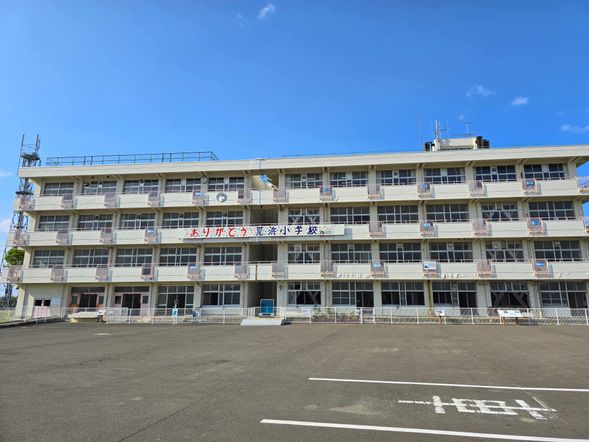 Michinoku Shiokaze Trail Natori Trail Center - Arahama Elementary School
Lunch at Kawamachi Terrace on the way to the trail