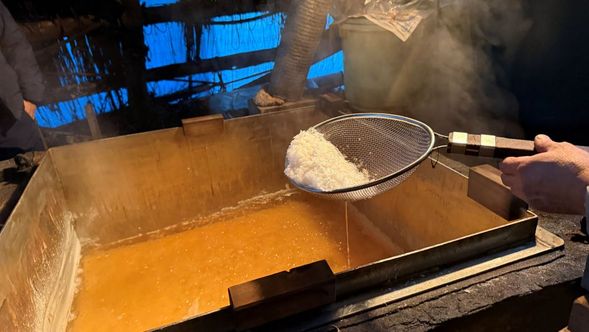 ※Points of Interest Along the Way to Enome-sou
Discovering Salt Making in Noto