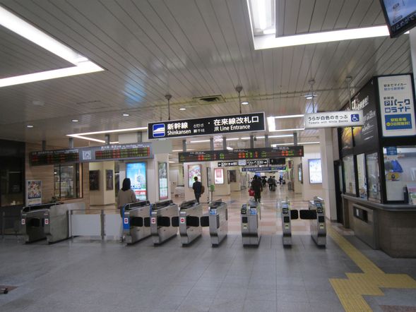 Fukuyama Station Shinkansen gate-0