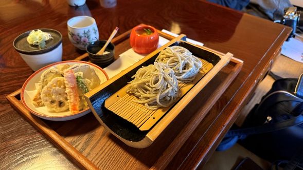 How about some Soba Restaurant ”Enju” for lunch?