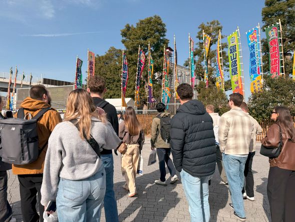Enter Ryogoku Kokugikan
Arrive at Ryogoku Kokugikan, the home of sumo wrestling.
Your guide will give you your sumo ticket and explain how to find your seat and enjoy the matches.