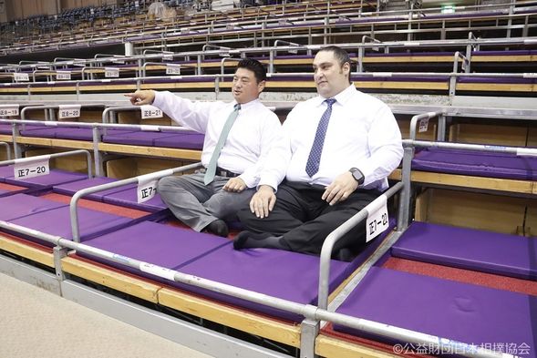 (Masu-seats C on 2rd floor) You can experience a realistic feeling of being closer to the sumo ring than in the chair B seats.