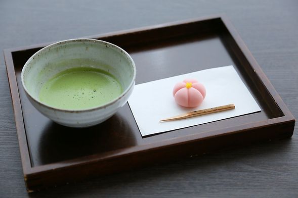 14:00 Matcha Grinding Experience and Japanese Wagashi tasting (60min)