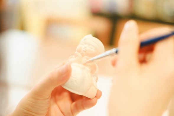 Hakata Doll Painting Experience