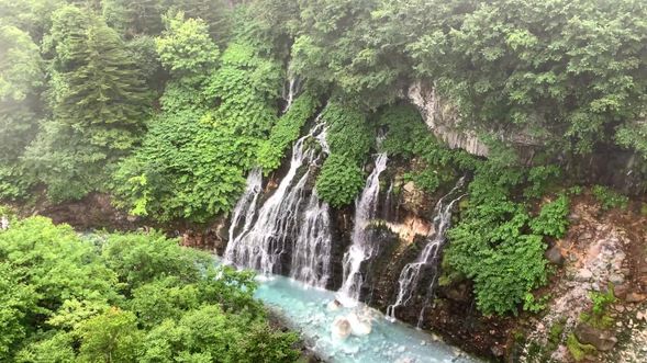 Shirahige Waterfall (15 mins)
