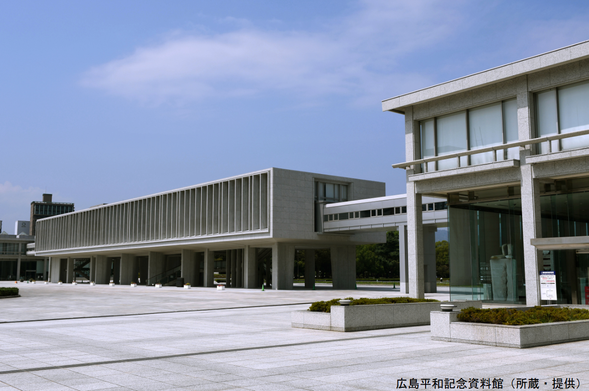 Hiroshima Peace Memorial Museum (Admission fee is included/ 60 minutes)
※If Hiroshima Peace Memorial Museum (https://hpmmuseum.jp/?lang=eng) is closed, we will take you to visit Hiroshima National Peace Memorial Hall for the Atomic Bomb Victims instead.
*Days Closed
Dec 30–31 and February 16-21.