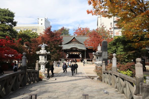 Yohashira Shrine
:A spiritual power spot that grants all wishes.