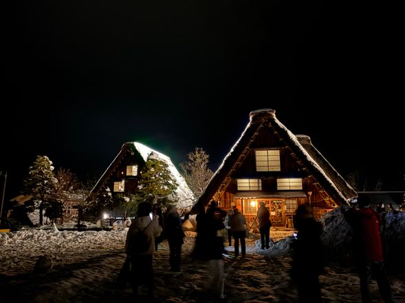 Shirakawa-go Light up
(approx. 160min)