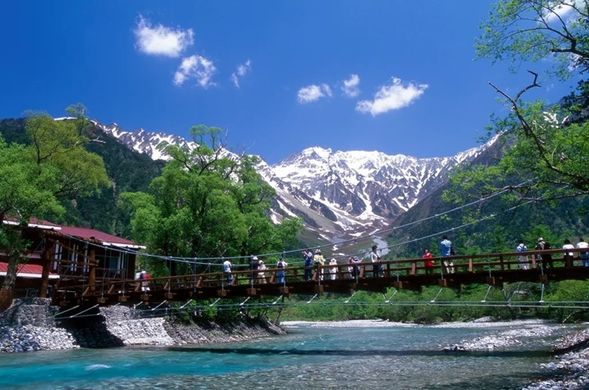 Kamikochi
(Enjoy a free stroll through nature, including Taisho Pond and Kappa Bridge! / 120 minutes)