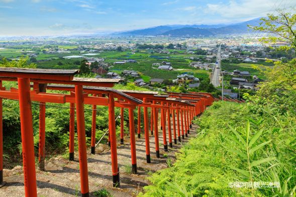 10:00 AM Arrive at Ukiha Inari Shrine ( 60 minutes )