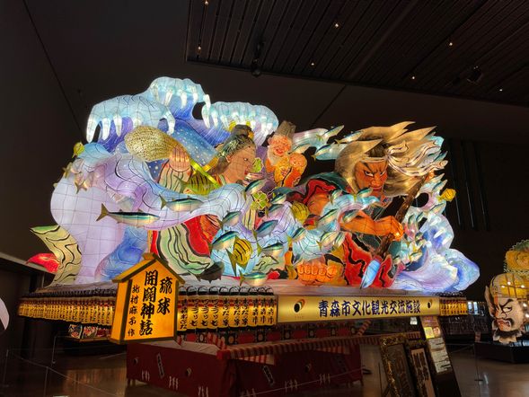 Enjoy the exciting atmosphere before the parade starts