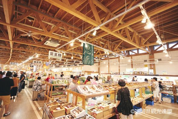 13:45 Michi no Eki Munakata (30min)