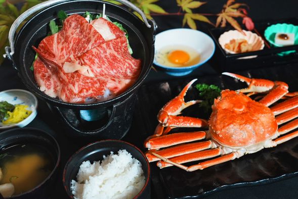 Japanese Restaurant Takimasa
(Savor a luxurious lunch featuring a whole snow crab and premium Wakasa Japanese Black Beef sukiyaki! / Approx. 70 mins)