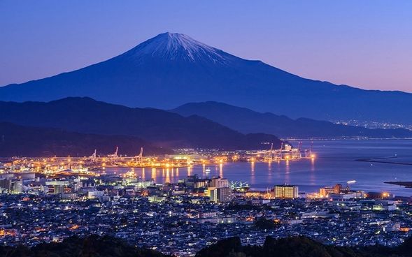 Nihondaira Terrace & Nihondaira Ropeway
(Enjoy stunning views from Nihondaira, a certified Japan Night View Heritage site / approx. 20 min)
*Note: Depending on sunset times, this may be a sunset viewing rather than a night view.
