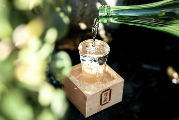 Sake brewery tour
Follow a special route not open to regular visitors, exploring key parts of the brewing process such as the rice polishing area, fermentation rooms, 300-year-old cedar barrels, and an underground well, followed by a tasting of 2–3 premium sake varieties.