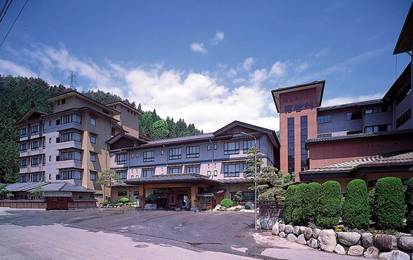 Hirugami Onsen Yumoto Hotel Achigawa
★ After an early dinner, depart at around 6:20 PM ★