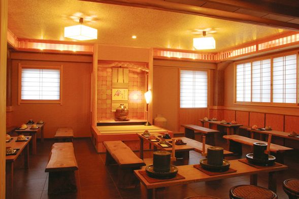 Matcha Experience with Sweets (45 minutes): Experience fee included.