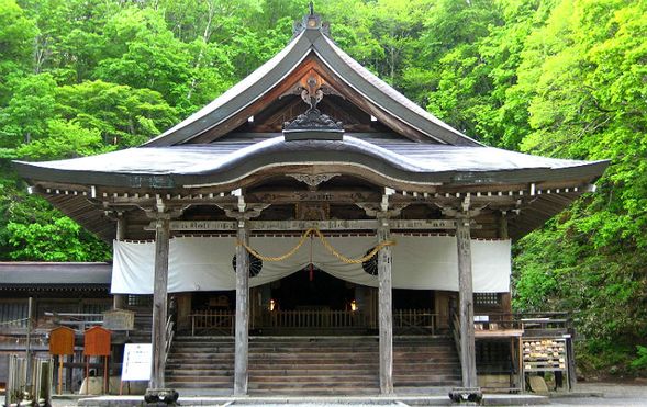 Togakushi Shrine, Nakasha
(Individual visits / approx. 30 minutes)