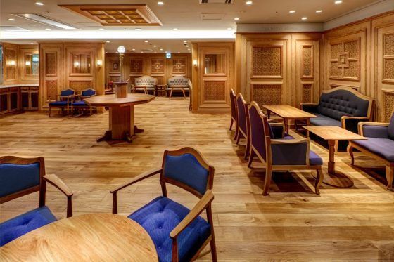 Farewell Ceremony at THE ROYAL LOUNGE YOKOHAMA
Conclude your journey with a warm farewell ceremony in the private Royal Lounge.