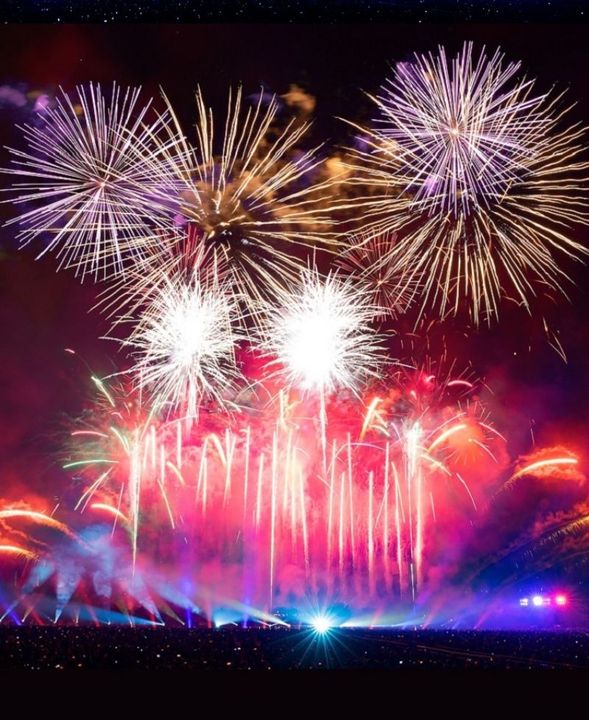 Expo Commemoration Park
(Enjoy free dinner and 15,000 fireworks / approximately 3 hours)
*The event begins at 6:30 PM, and the fireworks are scheduled to launch between 7:00 PM and 8:00 PM.