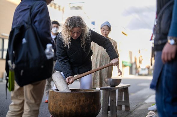 14:50 – 15:50 (60 min) | Traditional Mochi Pounding Join the local community for a hands-on mochi-pounding experience and enjoy a fresh tasting session.