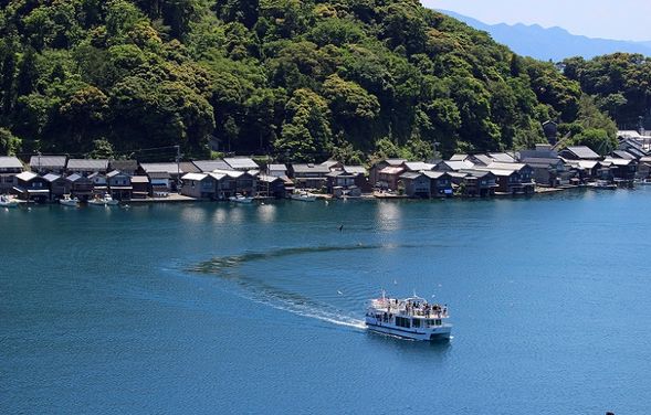 Ine Bay Sightseeing Boat Cruise
Enjoy panoramic views of the traditional Funaya boathouses from the sea (Approx. 25 minutes)