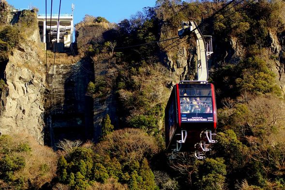 Arrival in Hama-Kanaya and transfer to the top of Mt. Nokogiri by Ropeway