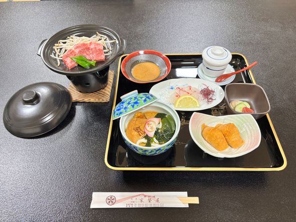 17:00 Enjoy the Special Fox Gozen (60 minutes)