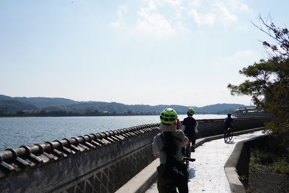 Glancing at Kitsuki townscape and seaside, we head to our next point.