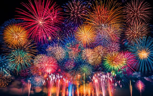 Watch the fireworks from the Right Bank A Venue Phoenix Area Group Seating (approximately 2 hours)
Boxed dinner provided during the event
