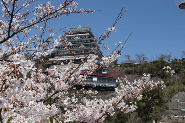 Visit Atami Castle(Approx 1hour)